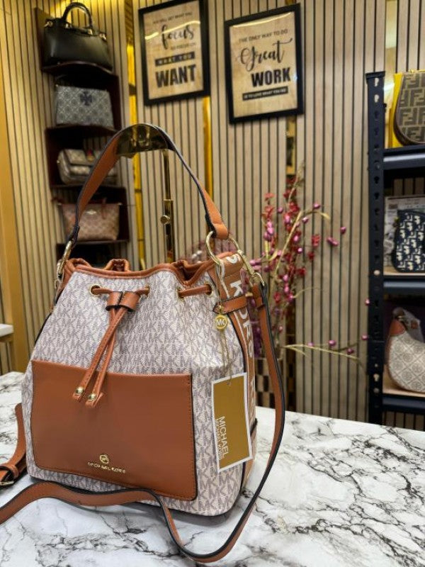 Michael Kors Maeve Medium Bucket Bag With Dust Bag (Beige Brown)