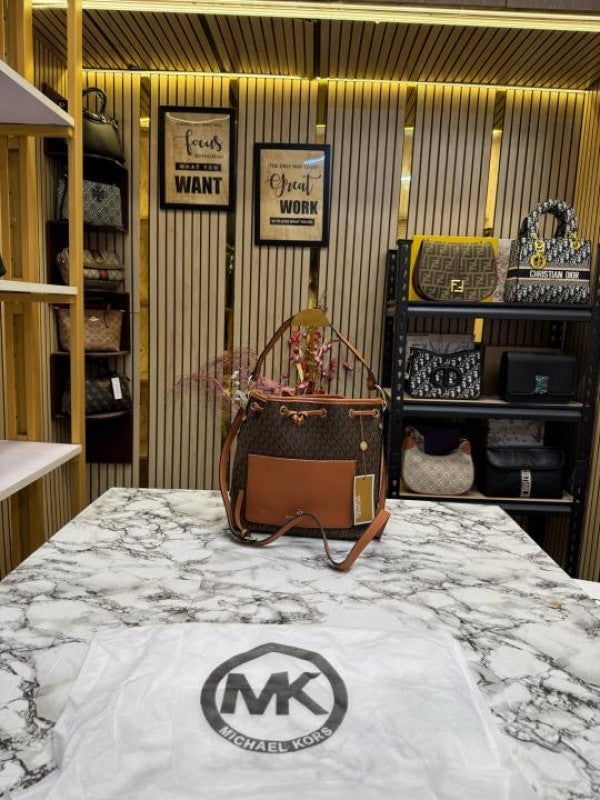 Michael Kors Maeve Medium Bucket Bag With Dust Bag (Brown)