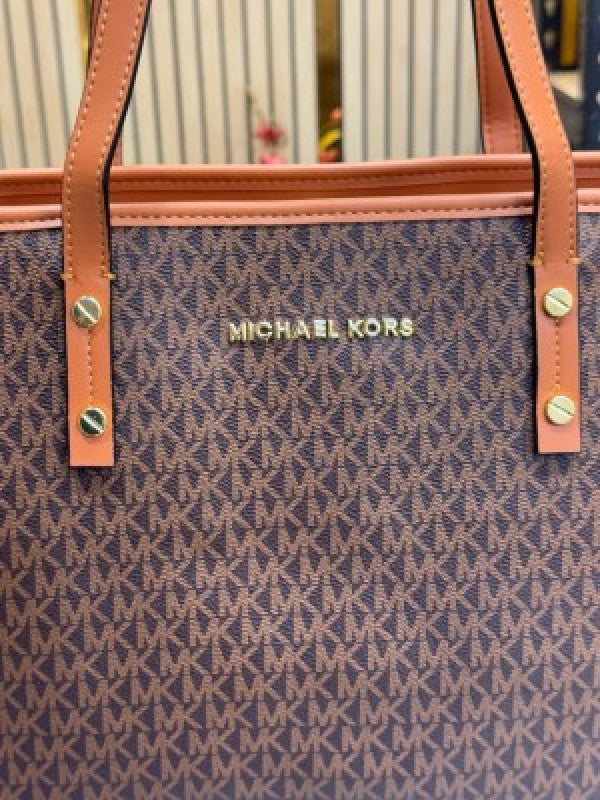 Michael Kors Jet Set Travel Tote With Wallet (Brown)