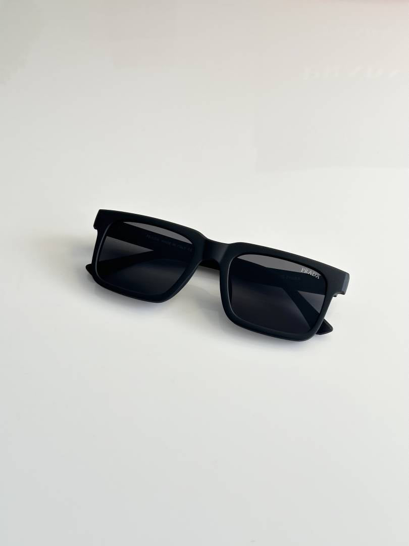Prada 25 Black