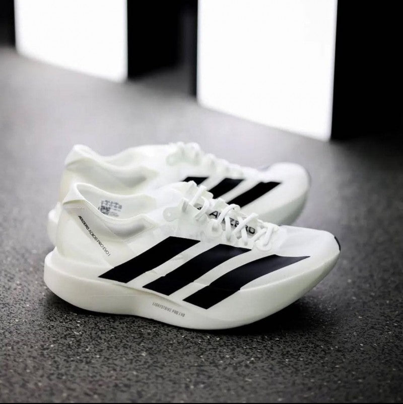 Adizero evo sl core white black as3