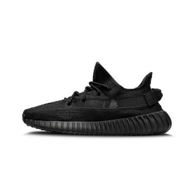 Adida s Yeezy 350 V2 ONYX Semi UA with all accessories
