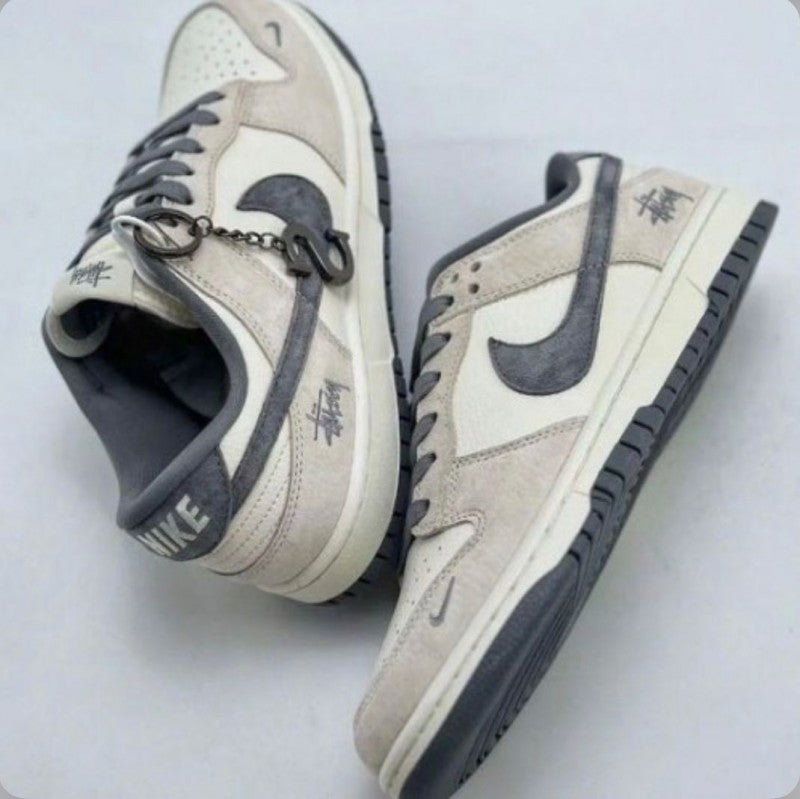 sb dunk low x stussy rice white carbon (1091