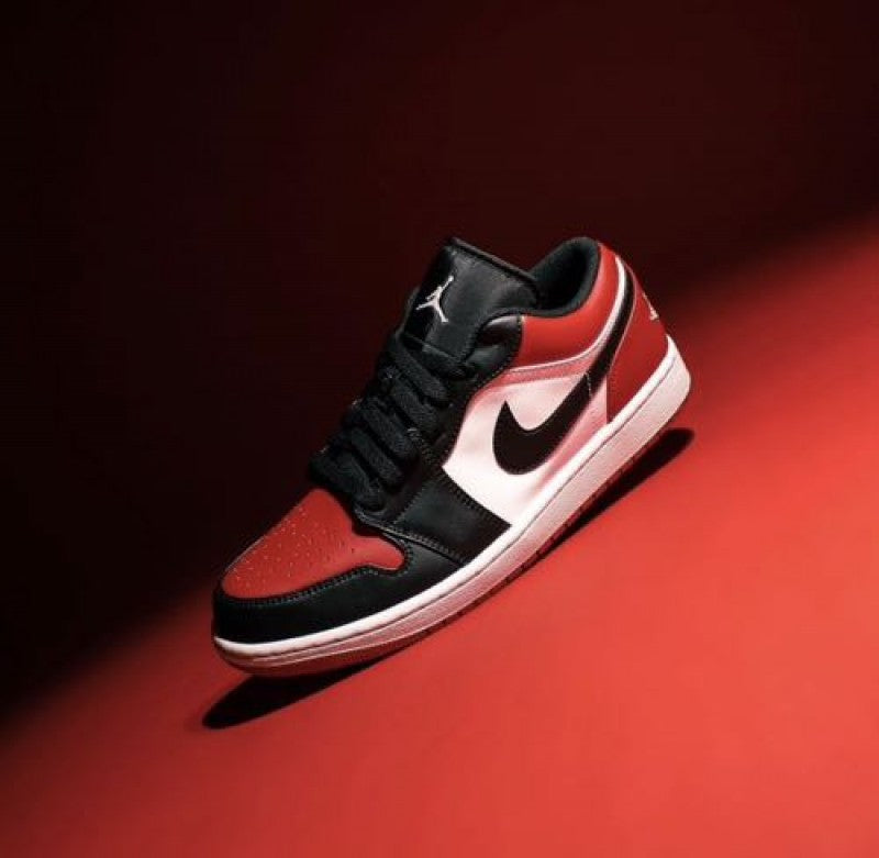 Nikee Air Jordan 1 Low Bred Toe