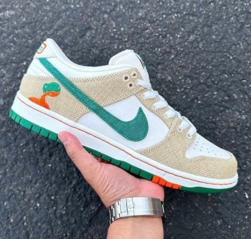 Nik.e dunk sb low jerritos 124