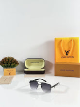 Louis Vuitton 5131 Gun Black DC