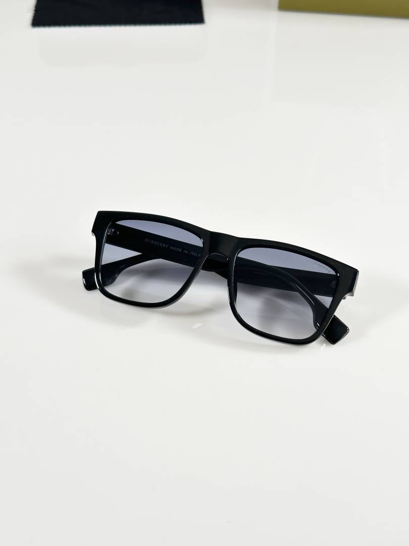 Burberry 4458 Black Blue