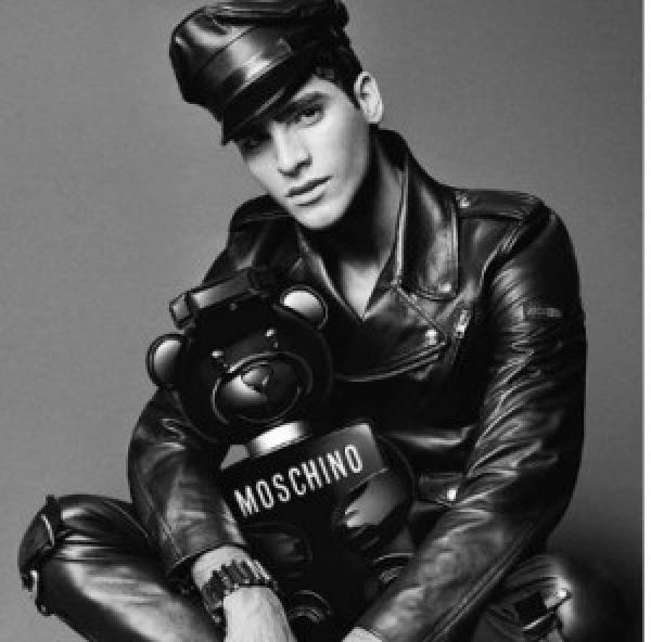 Moschino Toy Boy Eau De Parfum Black 100ML (412)