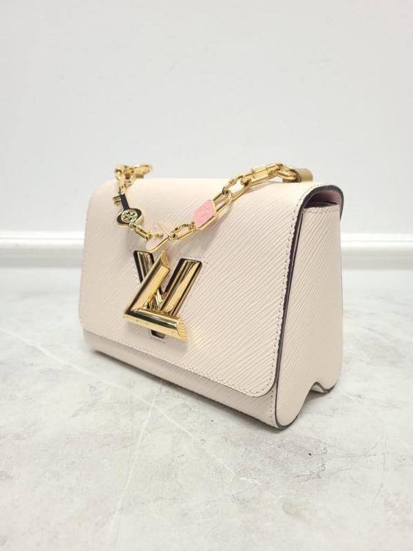 Louis vuitton twist MM shoulder bag with og double box