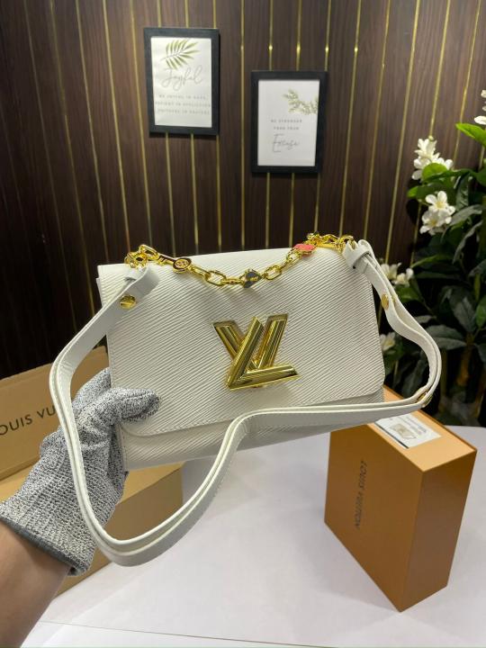 Louis vuitton twist MM shoulder bag with og double box