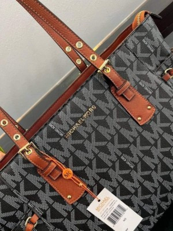 MICHAEL KOR S VOYAGER JET SET BIG MK PRINT TOTE WITH DUST BAG (BLACK BROWN) (S14)