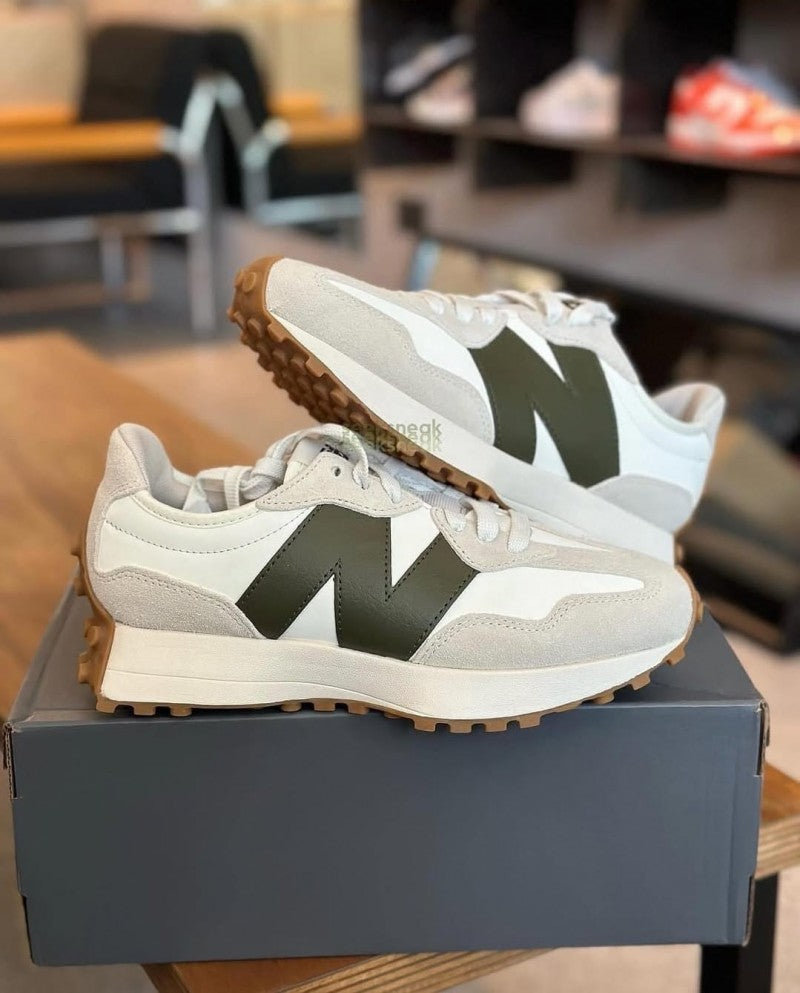 NEW BALANCE 327 MOONBEAM GREEN 110