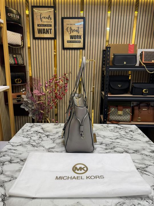 Michael Kors Voyager Premium Quality Tote Bag With Dust Bag (Grey)