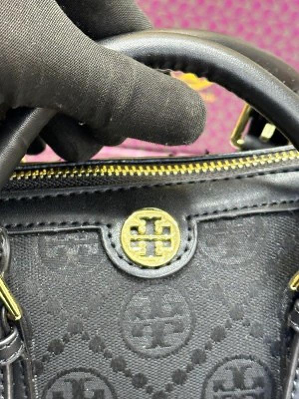 TORY BURCH SPEEDY SATCHEL MONOGRAM BAG (BLACK)