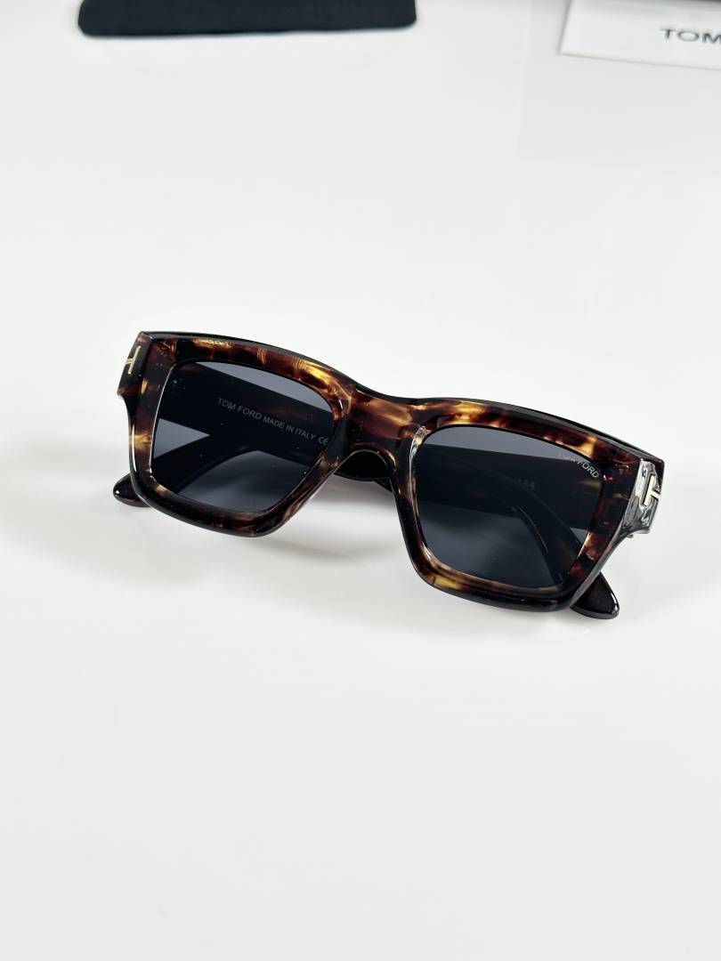 Tomford 184 Tiger Black