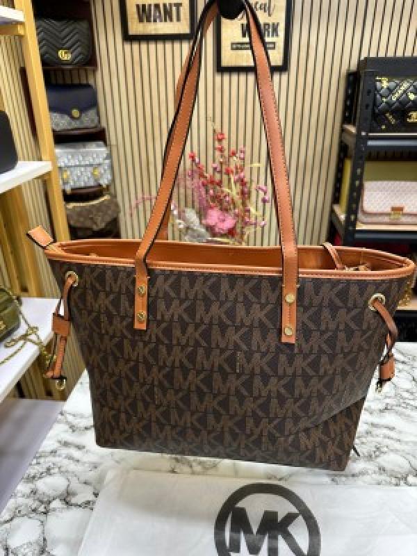 MICHAEL KORS JET SET TRAVEL BIG MK TOTE BAG WITH WALLET AND DUST BAG (BROWN) 2003