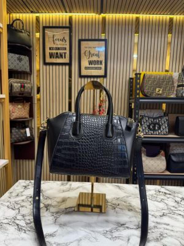GIVENCHY BLACK GLOSSY CROCO PRINT HANDBAG WITH DUST BAG PREMIUM QUALITY
