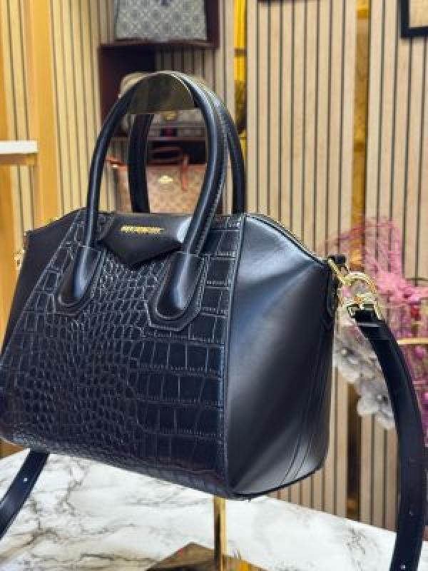 GIVENCHY BLACK GLOSSY CROCO PRINT HANDBAG WITH DUST BAG PREMIUM QUALITY