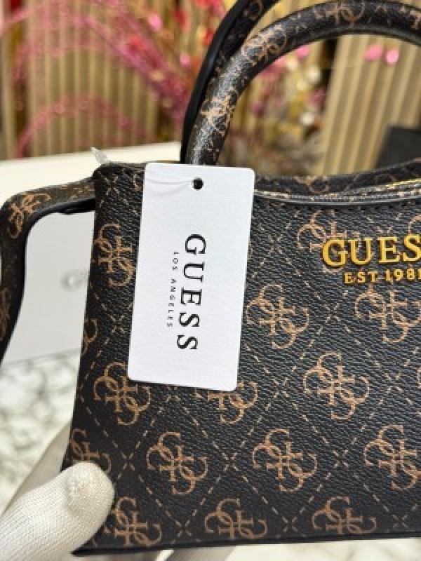 Guess Manhattan Shoulder Bag With Box And Dust Bag Including CarryBag (C2) (brown)
