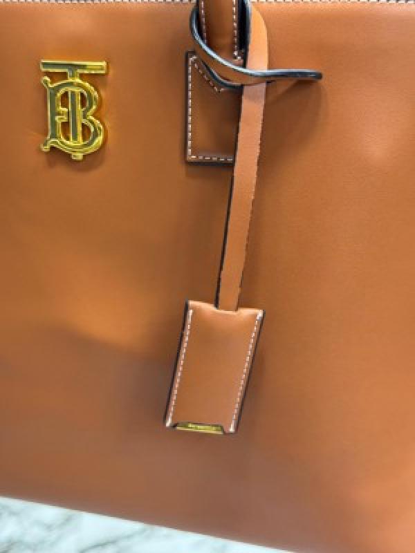Burberr y Tb Smooth Leather Tote Bag With Dust Bag (Brown)