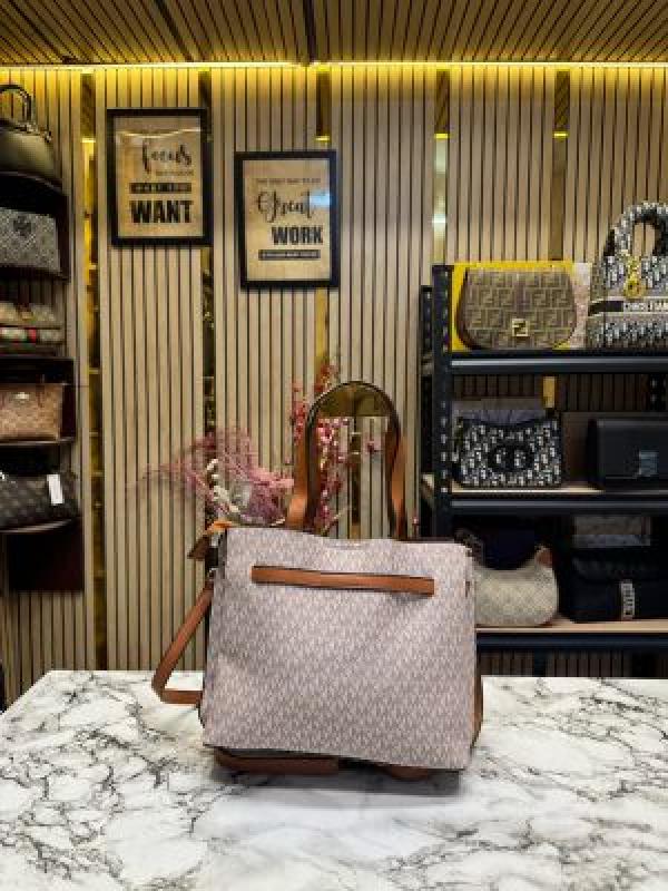 MICHAEL KORS EMILIA HANDBAG WITH DUST BAG PREMIUM QUALITY (BIEGE)