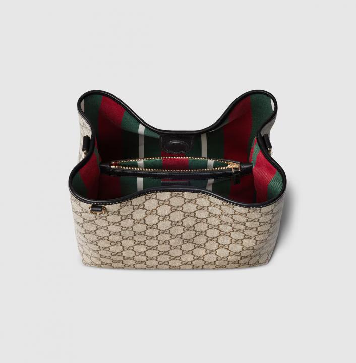 Gucc i GG Emblem medium bucket bag with box 501