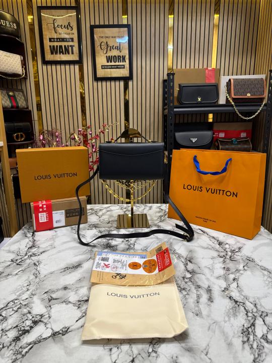 Louis Vuitton Capucines Shoulder Bag With Double Og Box And Dust Bag (Black)