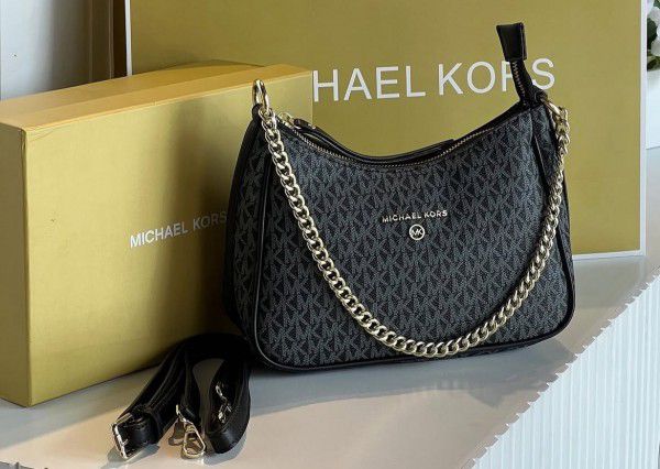 Michael kors jet set with og box(5575 black)