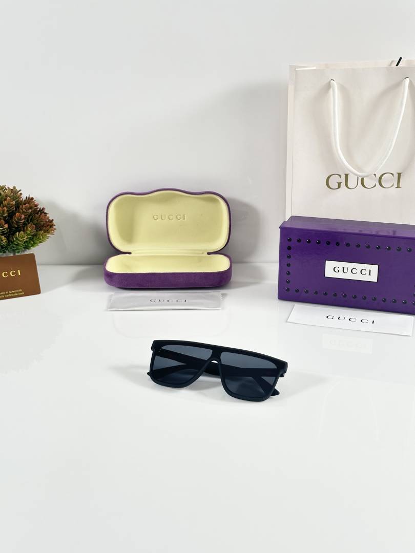 Gucci 0106 Black