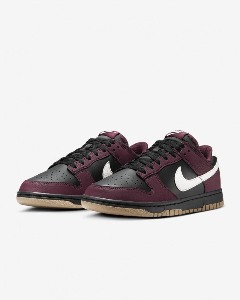 Nik.e Dunk Low Next Nature Burgundy Crush Black 172