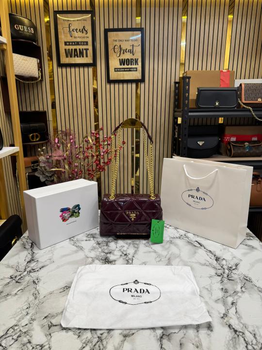 Prad  a Quilted Spectrum Shoulder Bag With Box And Dust Bag Including Carry Bag (9861 1 Maroon)