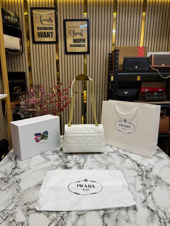 Prad  a Quilted Spectrum Shoulder Bag With Box And Dust Bag Including Carry Bag (9861 1 White)