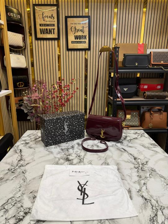 (Ysl) Yves Saint Laurent Le Hobo Shoulder Bag With Box And Dust Bag (2428 1 Wine)