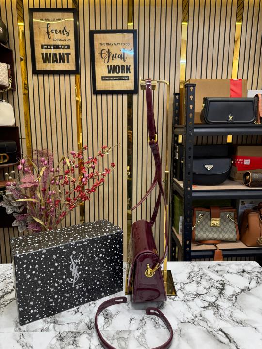 (Ysl) Yves Saint Laurent Le Hobo Shoulder Bag With Box And Dust Bag (2428 1 Wine)