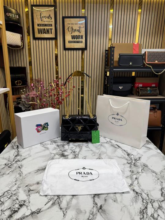 Prad  a Quilted Spectrum Shoulder Bag With Box And Dust Bag Including Carry Bag (9861 1 Black)