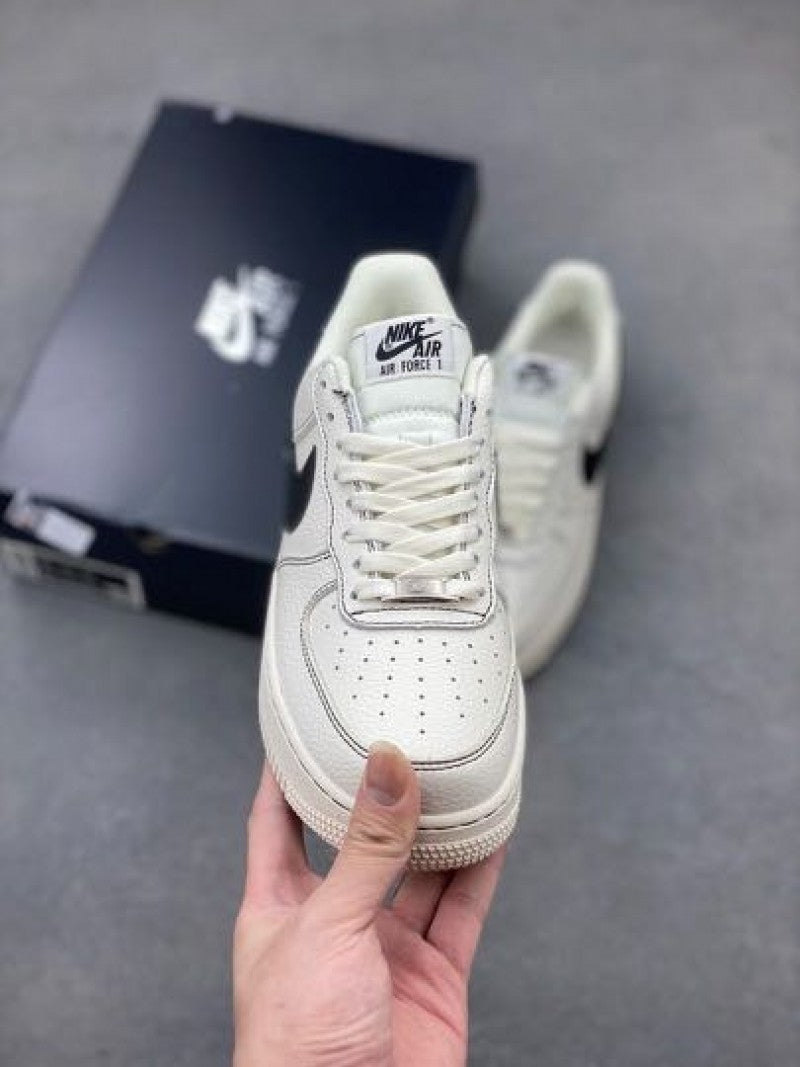 Nikee Airforce 1 LV8 Leather Cream Black