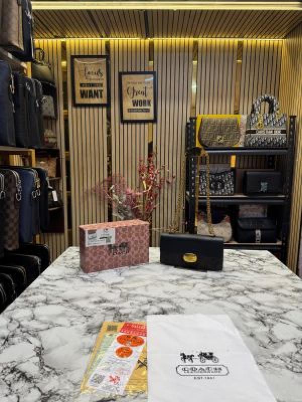 Coach Eliza Flap Crossbody Shoulder Bag (Coffee Black)