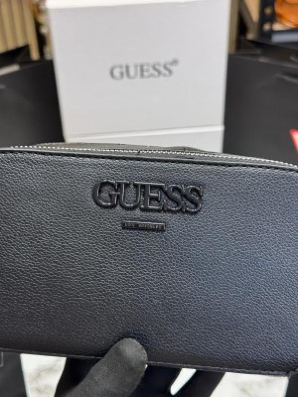 GUESS LAINIE SLING WITH OG BOX AND DUST BAG INCLUDING CARRY BAG HEAVY QUALITY (BLACK)