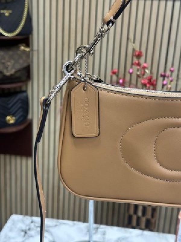Coach Teri Shoulder Bag With Box And Dust Bag (Khaki)