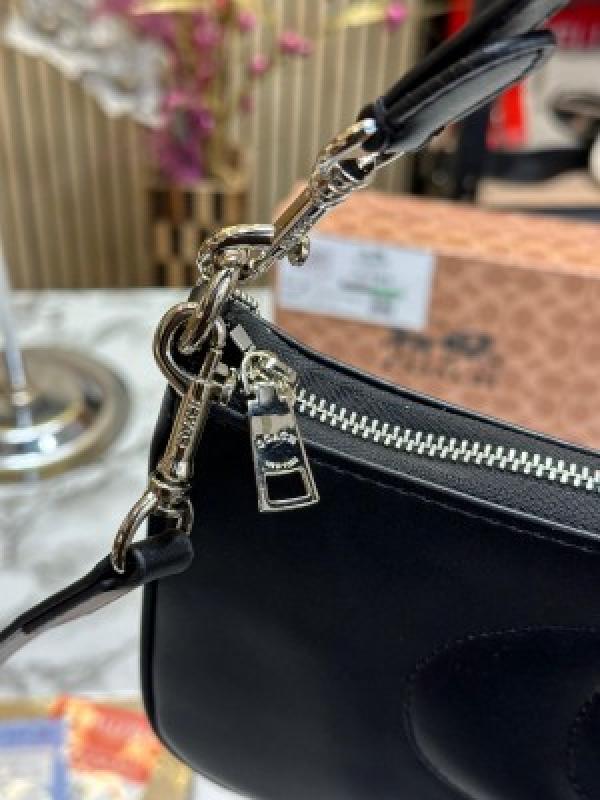 Coach Teri Shoulder Bag With Box And Dust Bag (Black)