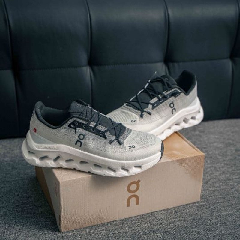 On Running Cloud Tilt Ivory Black