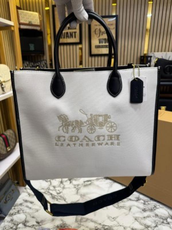 Coach Ace Tote Bag Carryall With Box And Dust Bag (White)