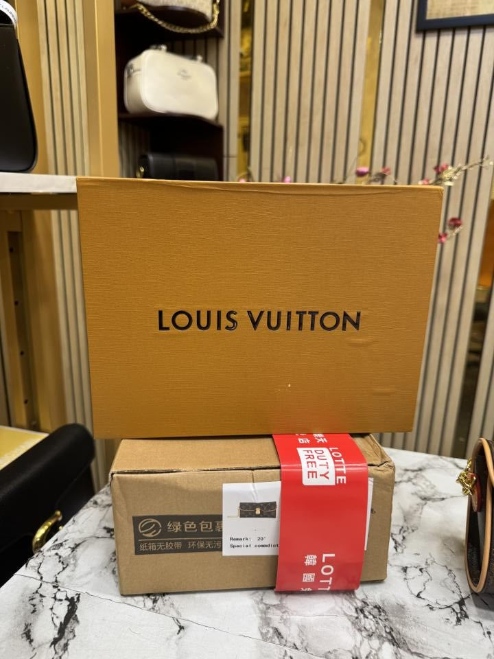 Louis Vuitton Pochette Camille With Double Og Box And Dust Bag Including CarryBag (Brown)