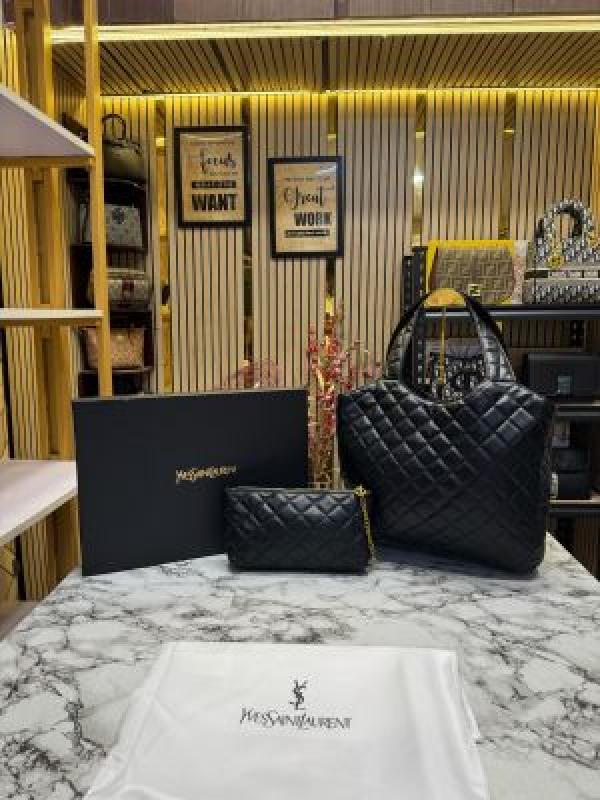 Yves Saint Laurent YSL Maxi Tote Bag With Wallet Including Box And Dust Bag (Black) DAMAGE BOX