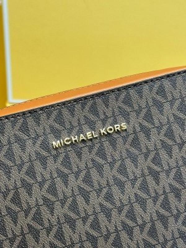 MICHAEL KORS JET SET CAMERA BAG WITH BOX DUST BAG CARRY BAG (BROWN) 9028