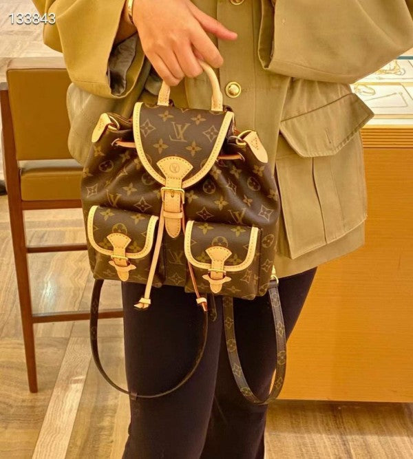 Louis vuitton excursion backpack with og box