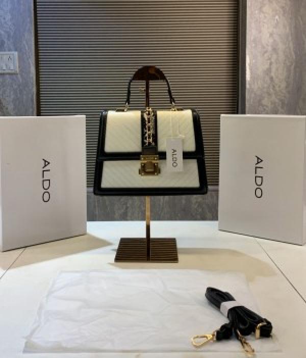 Aldo Hennah Womens Black Top Handle with box 5208