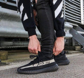 adidasss Yeezy Boost Sply 350 V2 Black White