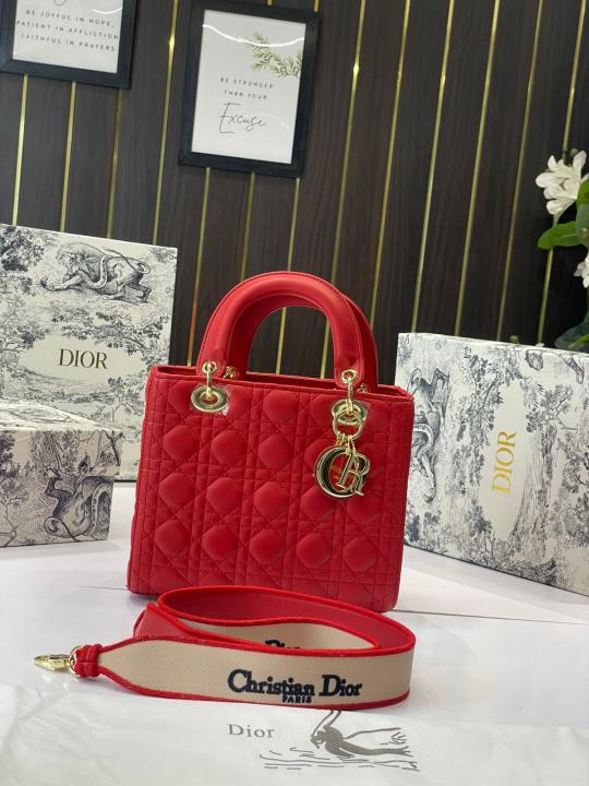 Lady dior signature bag with og box(8850 Red