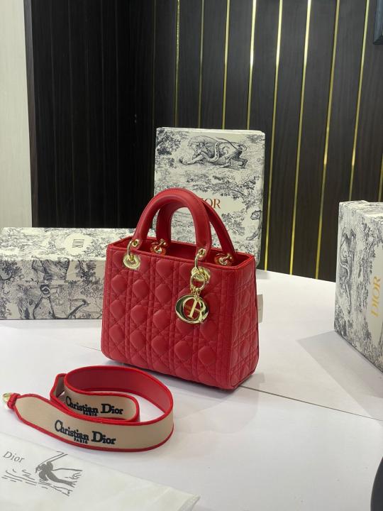 Lady dior signature bag with og box(8850 Red